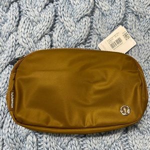 Everywhere belt bag camel color